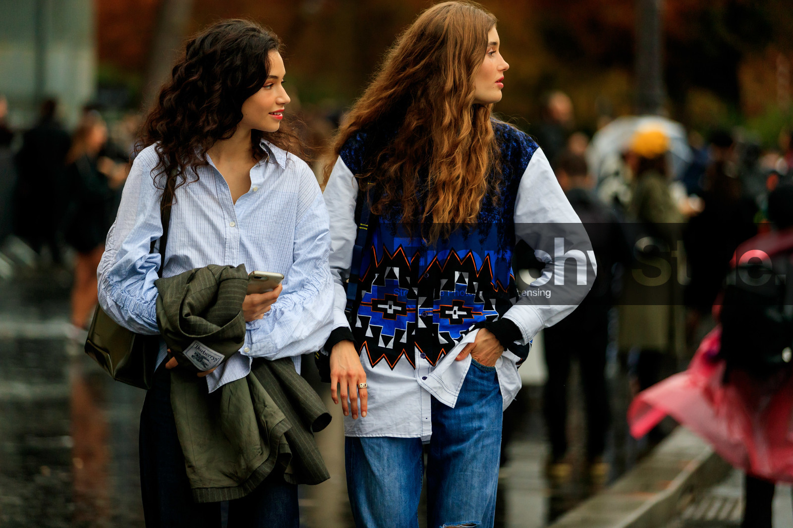 model, light blue shirt, checked shirt, ruffle shirt, blue shirt, ethnic printed shirt, white shirt, PARIS, PFW, SPRING SUMMER 2020, SS 20, fashion week, frenchystyle, FW, jonathan paciullo, street style, horizontal, atmosphere details, detail