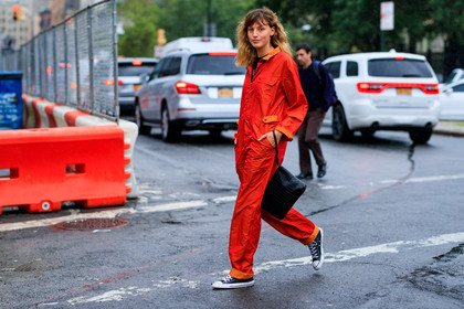 black bag, black shoes, black sneakers, converse, leather bag, leather shoes, red jumpsuit, trousers, fashion week, frenchystyle, FW, jonathan paciullo, street style, NEW YORK, NYFW, SPRING SUMMER 2020, SS 20, horizontal, atmosphere details, full length