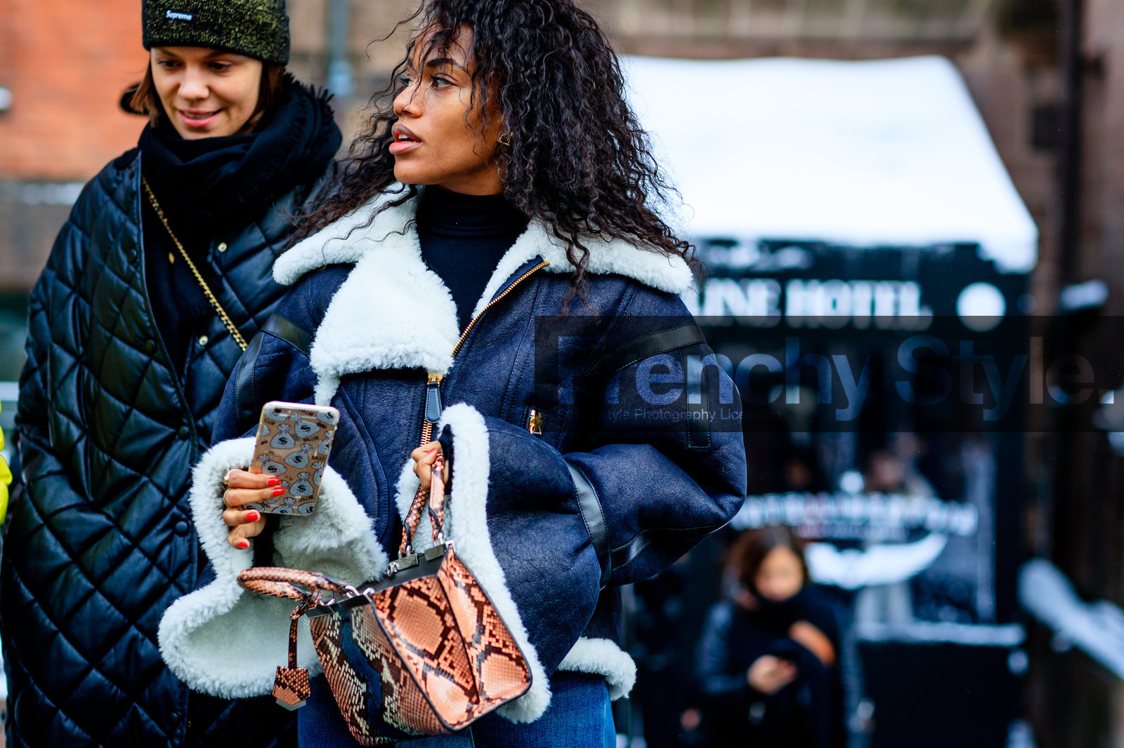 atmosphere details, AUTUMN WINTER 2017-2018, AW 17-18, beige bag, black beanie, black jacket, blue denim, denim skirt, detail, FALL WINTER 2017-2018, fashion week, fendi, frenchystyle, fur collar, FW, FW 17-18, gabby prescod, horizontal, jonathan paciullo, leather bag, leather jacket, NEW YORK, NYFW, patchwork, shearling, snake print, street style, white fur