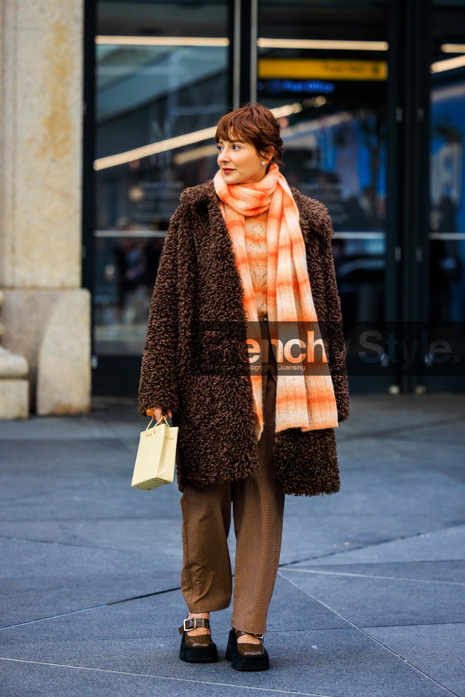 orange plaid scarf, brown curly sheep coat, mini beige tote bag, orange knitted plaid top, open brown derbies, plaid camel pants, alyssa coscarelli, fashion week, frenchystyle, FW, jonathan paciullo, street style, NYFW, NEW YORK, AUTUMN WINTER 2022-2023, FALL WINTER 2022_2023, FW 22-23, vertical, full length