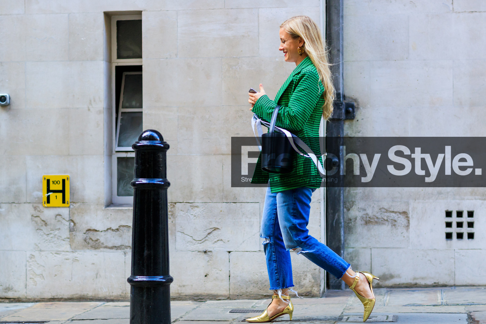 atmosphere details, black bag, blazer, blue denim, checked jacket, denim pants, fashion week, frenchystyle, full length, FW, golden shoes, graphic jacket, green jacket, high heels, horizontal, houndstooth pattern, jeans, jonathan paciullo, kate foley, leather bag, leather shoes, LFW, LONDON, plaid, printed jacket, shiny shoes, SPRING SUMMER 2018, SS 18, street style, trousers