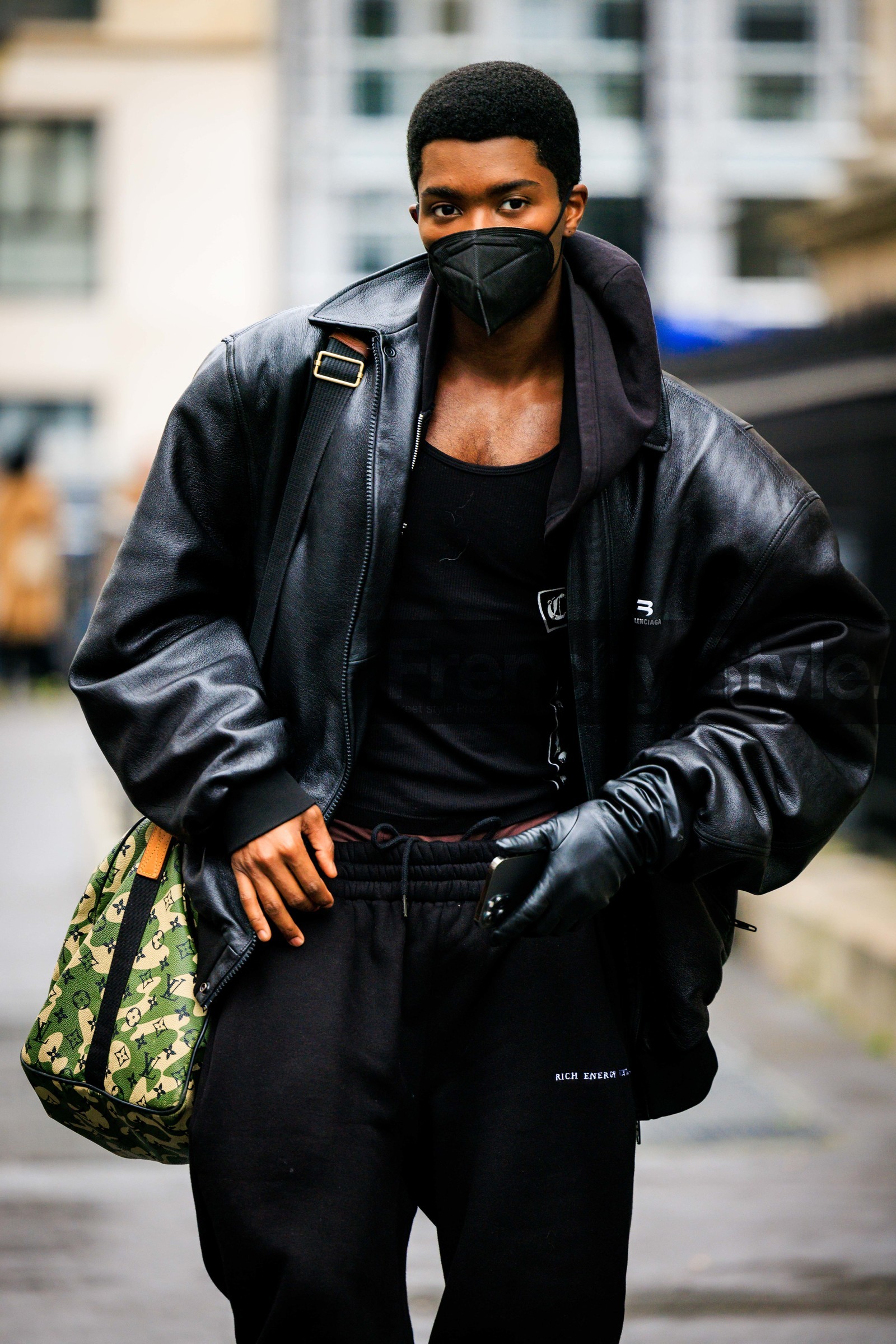 menswear, fashion week, frenchystyle, FW, jonathan paciullo, street style, PFW, PARIS, AUTUMN WINTER 2022-2023, FALL WINTER 2022-2023, FW 22-23, atmosphere details, detail, vertical