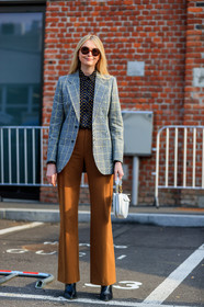 black shoes, high heels, leather shoes, black shirt, brown pants, checked, graphic jacket, graphic shirt, grey jacket, leather bag, plaid, polka dot, printed jacket, printed shirt, sunglasses, trousers, white bag, fashion week, frenchystyle, FW, jonathan paciullo, street style, MFW, MILAN, AUTUMN WINTER 2018-2019, FALL WINTER 2018-2019, FW 18-19, vertical, full length