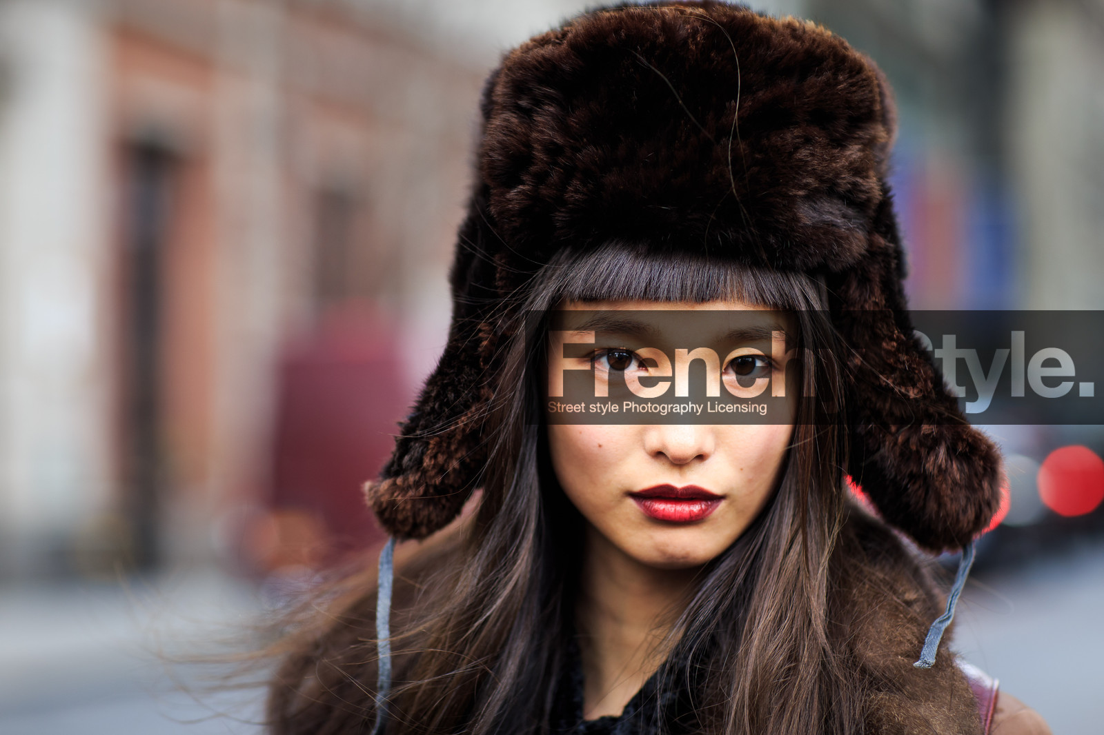 atmosphere details, AUTUMN WINTER 2016-2017, AW 16-17, brown coat, brown hat, chapka, detail, FALL WINTER 2016-2017, fashion week, frenchystyle, fur collar, fur hat, FW, FW 16-17, horizontal, jonathan paciullo, long hair, model, NEW YORK, NYFW, red lips, skincare, street style, tone on tone, total look brown, woman, yuka mannami