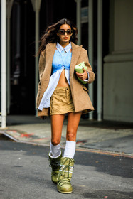 moon boots, green boots, white high socks, blue cropped top, strip shirt, beige mini skirt, school girl style, ski boots, black sunglasses, almond green pouch, plaid blazer, beige blazer, wool blazer, anaa saber, street style, jonathan paciullo, FW, frenchystyle, fashion week, NYFW, NEW YORK, AUTUMN WINTER 2022-2023, FALL WINTER 2022_2023, FW 22-23, vertical, full length
