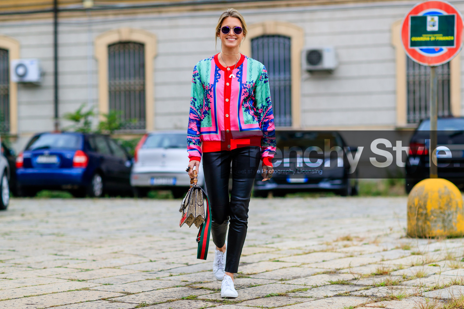 atmosphere details, black pants, elisa nalin, embroidered bag, fashion week, frenchystyle, full length, FW, gucci, horizontal, jonathan paciullo, leather bag, leather pants, leather shoes, leather sneakers, MFW, MILAN, pink cardigan, printed bag, printed jacket, red cardigan, SPRING SUMMER 2017, SS 17, street style, sunglasses, trousers, white sneakers