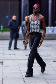 bag, black pants, check, checked top, menswear, pants, printed top, Rickey Thompson, statement bag, strass, strassed top, sunglasses, fashion week, frenchystyle, FW, jonathan paciullo, street style, PFW, PARIS, SPRING SUMMER 2022, SS 22, vertical, full length