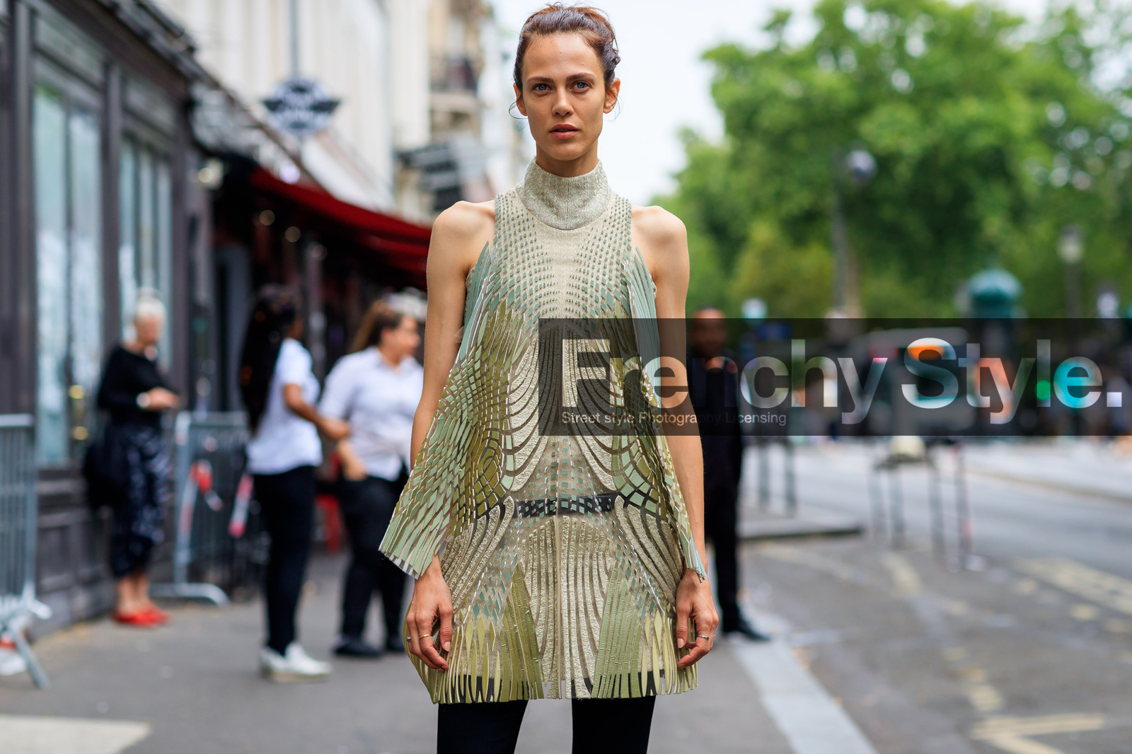 beige top, graphic top, laser cut, see through, trousers, fashion week, frenchystyle, FW, jonathan paciullo, street style, PFW, PARIS, atmosphere details, horizontal, detail, model, AUTUMN WINTER 2018-2019, FALL WINTER 2018-2019, FW 18-19, aymeline valade