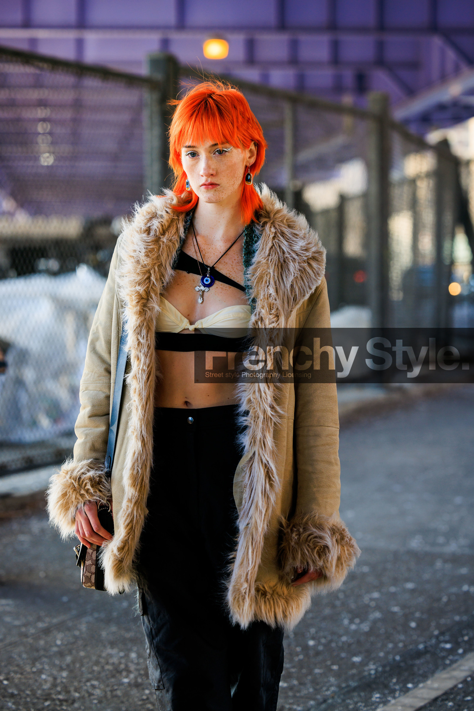 orange hair, furry leather jacket, beige jacket, black and white bra, black pants, high waisted pants, fashion week, frenchystyle, FW, jonathan paciullo, street style, NYFW, NEW YORK, AUTUMN WINTER 2022-2023, FALL WINTER 2022_2023, FW 22-23, vertical, atmosphere details, model
