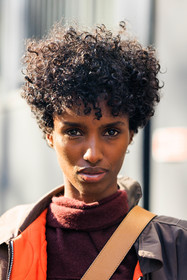 curly hair, close up, model, fashion week, frenchystyle, FW, jonathan paciullo, street style, vertical, atmosphere details, detail