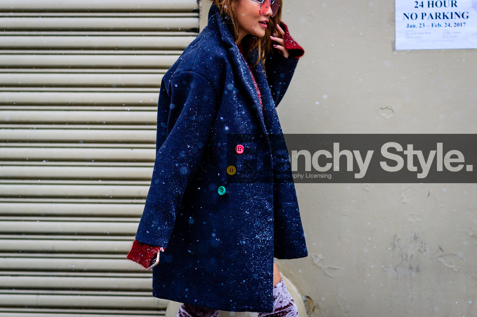 atmosphere details, AUTUMN WINTER 2017-2018, AW 17-18, detail, FALL WINTER 2017-2018, fashion week, frenchystyle, FW, FW 17-18, high boots, horizontal, jonathan paciullo, navy coat, NEW YORK, NYFW, street style, sunglasses, velvet