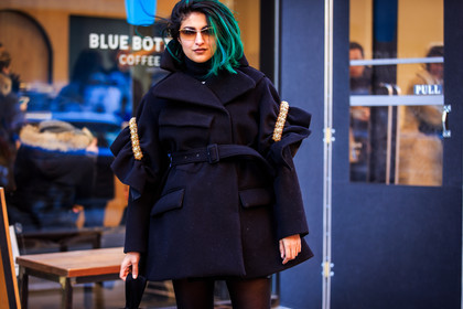 atmosphere details, AUTUMN WINTER 2016-2017, AW 16-17, black coat, black jacket, brooch, detail, dyed hair, fashion week, frenchystyle, FW, FW 16-17, horizontal, jonathan paciullo, NEW YORK, NYFW, Preetma Singh, street style, sunglasses, woman