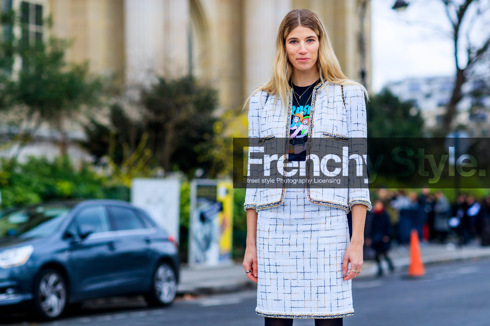 atmosphere details, AUTUMN WINTER 2017-2018, AW 17-18, black t shirt, chanel, checked jacket, checked suit, detail, FALL WINTER 2017-2018, fashion week, frenchystyle, FW, FW 17-18, gingham, graphic jacket, graphic suit, horizontal, jonathan paciullo, PARIS, PFW, plaid, printed jacket, printed suit, printed t shirt, street style, tartan, tweed jacket, tweed skirt, veronika heilbrunner, white jacket, white suit