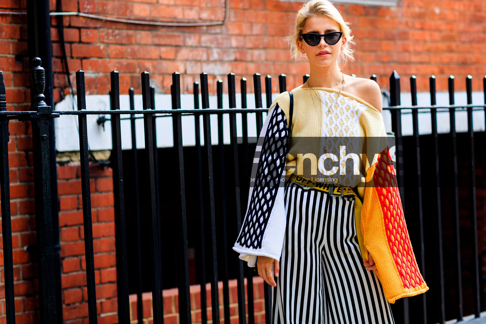 atmosphere details, beige sweater, caro daur, checked sweater, detail, fashion week, frenchystyle, FW, graphic pants, graphic sweater, horizontal, jonathan paciullo, jw anderson, LFW, LONDON, multicolor sweater, plaid, printed sweater, SPRING SUMMER 2018, SS 18, street style, striped pants, trousers
