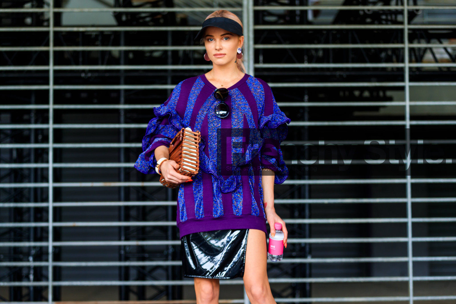 atmosphere details, black cap, black skirt, brown bag, detail, earrings, fashion week, frenchystyle, FW, horizontal, jonathan paciullo, julia k, leather bag, MENSWEAR, PARIS, PFW, purple sweater, shiny sweater, SPRING SUMMER 2018, SS 18, street style