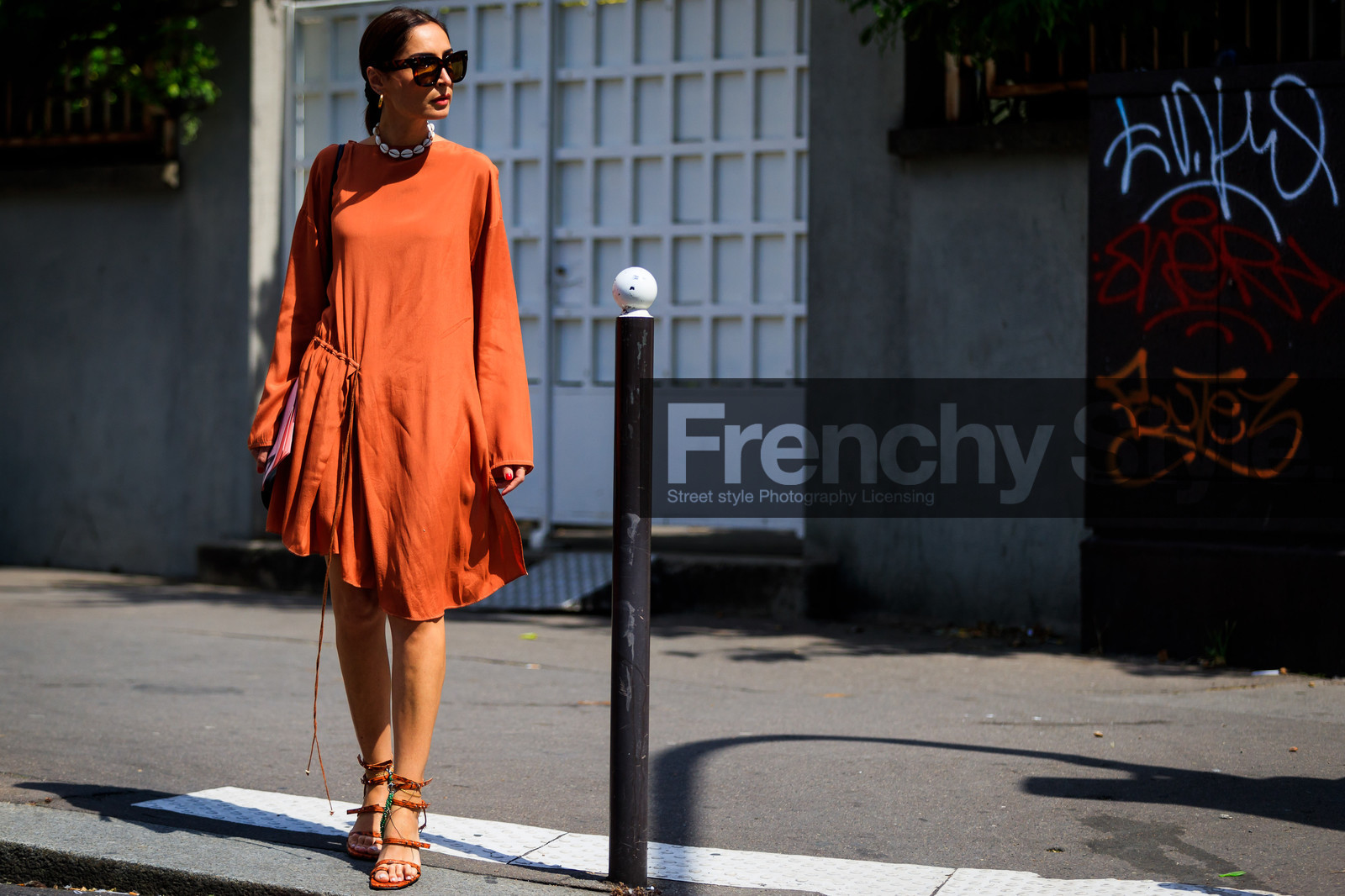 brown sandals, high heels, leather shoes, necklace, orange dress, sunglasses, fashion week, frenchystyle, FW, jonathan paciullo, street style, PFW, PARIS, atmosphere details, horizontal, full length, AUTUMN WINTER 2018-2019, FALL WINTER 2018-2019, FW 18-19, erin adamson, geraldine boublil