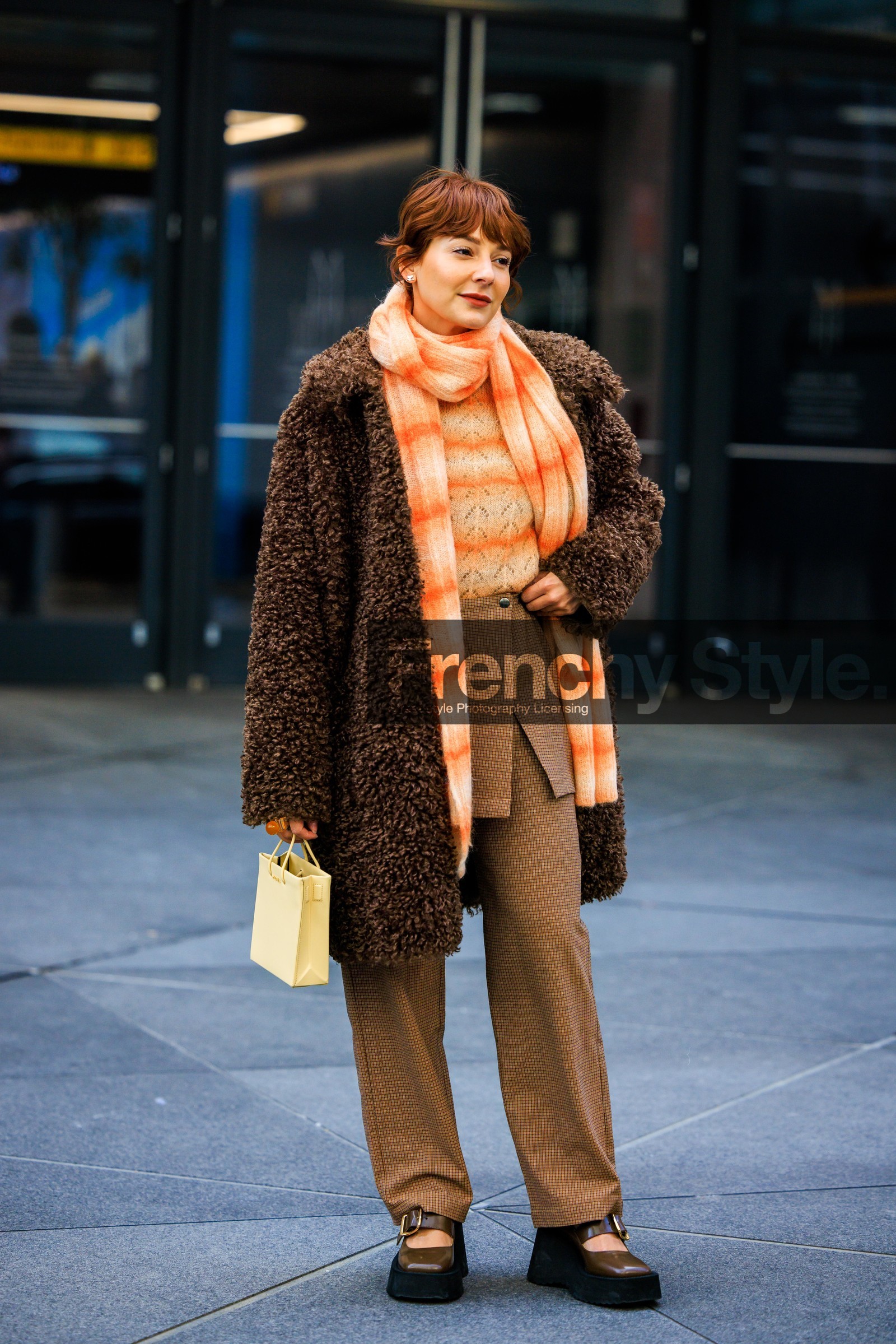 orange plaid scarf, brown curly sheep coat, mini beige tote bag, orange knitted plaid top, open brown derbies, plaid camel pants, alyssa coscarelli, fashion week, frenchystyle, FW, jonathan paciullo, street style, NYFW, NEW YORK, AUTUMN WINTER 2022-2023, FALL WINTER 2022_2023, FW 22-23, vertical, full length