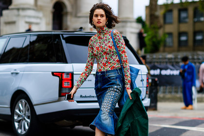atmosphere details, blue bag, blue denim, denim skirt, detail, fashion week, floral, flower, frenchystyle, FW, green jacket, horizontal, jonathan paciullo, leather bag, LFW, LONDON, printed top, SPRING SUMMER 2017, SS 17, street style, studs, woman