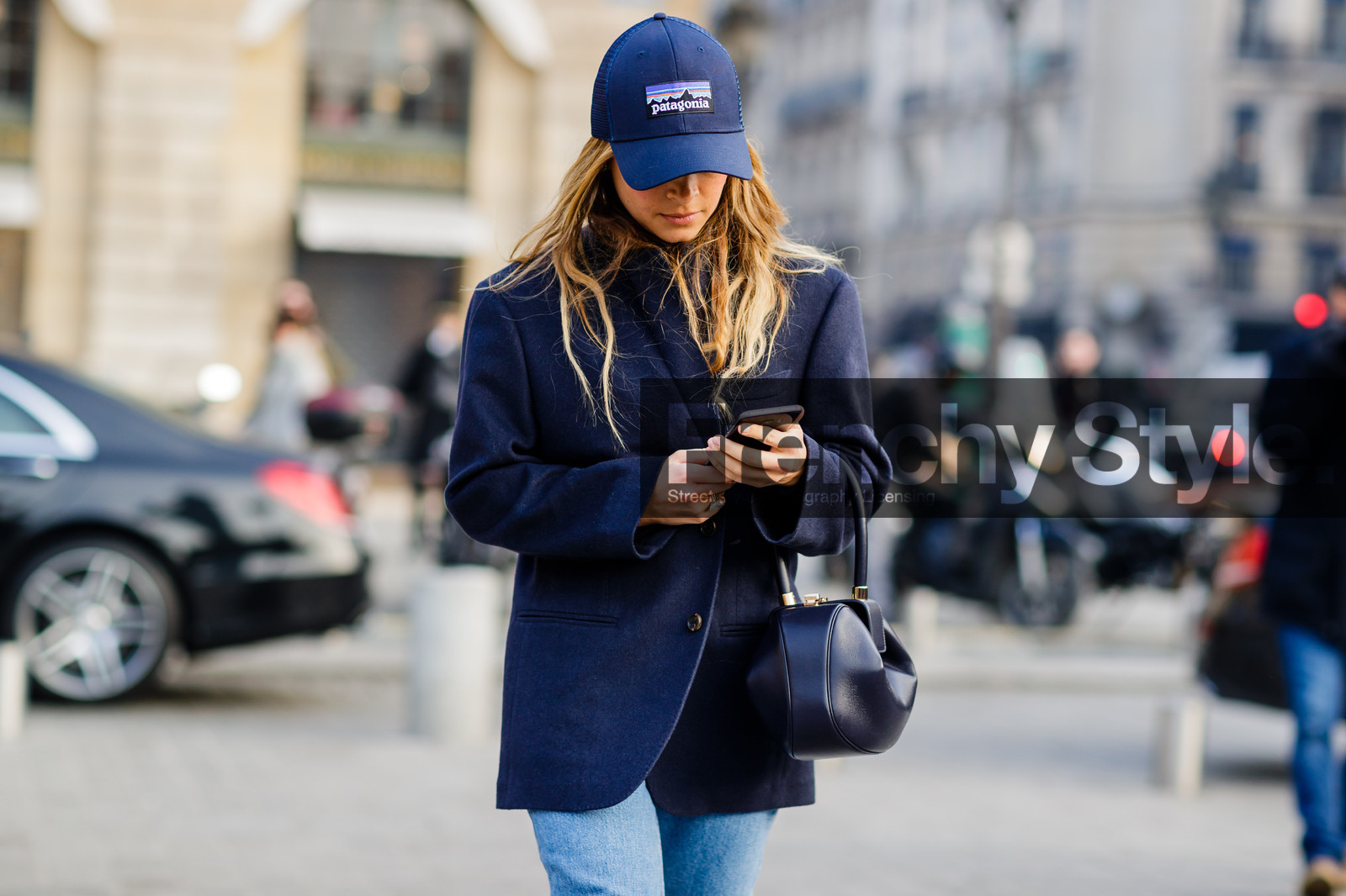 black bag, blazer, blue denim, blue jacket, cap, denim pants, jeans, leather bag, navy jacket, patagonia, trousers, fashion week, frenchystyle, FW, jonathan paciullo, street style, PFW, PARIS, SPRING SUMMER 2017, SS 17, HAUTE COUTURE, atmosphere details, detail, horizontal, mira duma, miroslava duma