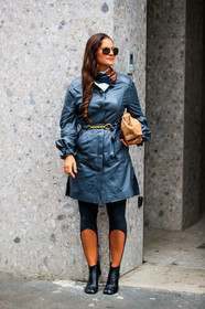 dark green jacket, dark green coat, leather coat, leather jacket, belted coat, belted jacket, golden buckle belt, beige leather clutch, metalic frame sunglasses, aviator sunglasses, rayban sunglasses, legging pants, slim pants, black pants, silk scarf, chain printed scarf, cropped pants, black leather boots, low boots, camel toe margiela boots, brown scarf, blue scarf, street style, jonathan paciullo, FW, frenchystyle, fashion week, MFW, MILAN, SPRING SUMMER 2021, SS 21, vertical, full length
