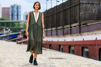 atmosphere details, black sneakers, black socks, fashion week, frenchystyle, full length, FW, green dress, horizontal, jonathan paciullo, MENSWEAR, nike, PARIS, PFW, SPRING SUMMER 2017, SS 17, street style