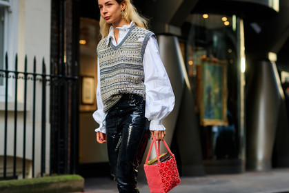 black pants, brown sweater, embroidered bag, leather bag, leather pants, red bag, sleeveless, trousers, white shirt, fashion week, frenchystyle, FW, jonathan paciullo, street style, LFW, LONDON, AUTUMN WINTER 2018-2019, AW 18-19, FALL WINTER 2018-2019, FW 18-19, horizontal, atmosphere details, detail, irina lakicevic