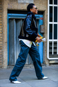 black jacket, black pants, donna wallace, leather bag, leather jacket, leather shoes, sunglasses, trousers, white boots, white shirt, yellow bag, street style, jonathan paciullo, FW, frenchystyle, fashion week, LFW, LONDON, AUTUMN WINTER 2019-2020, AW 19-20, FW 19-20, FALL WINTER 2019-2020, vertical, full length