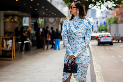 sunglasses, earrings, flower dress, flowered dress, midi dress, handbag, black, fashion week, frenchystyle, FW, jonathan paciullo, street style, SPRING SUMMER 2022, SS 22, LFW, LONDON, horizontal, atmosphere details, detail