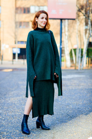 AUTUMN WINTER 2017-2018, AW 17-18, black boots, black shoes, FALL WINTER 2017-2018, fashion week, frenchystyle, full length, FW, FW 17-18, green skirt, green sweater, high heels, jonathan paciullo, leather shoes, LFW, LONDON, street style, vertical