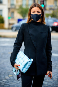 black jacket, asymetrical jacket, light blue leather bag, bottega veneta bag, plaited bag, covid face mask, fashion week, frenchystyle, FW, jonathan paciullo, street style, PFW, PARIS, SPRING SUMMER 2021, SS 21, vertical, atmosphere details, detail
