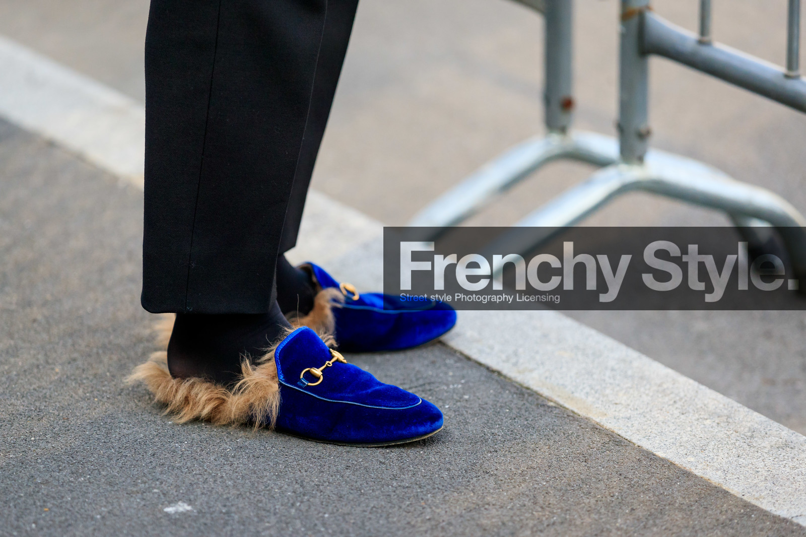 black pants, black socks, blue shoes, fur shoes, gucci, leather shoes, loafers, trousers, velvet, fashion week, frenchystyle, FW, jonathan paciullo, street style, MFW, MILAN, AUTUMN WINTER 2019-2020, AW 19-20, FALL WINTER 2019-2020, FW 19-20, atmosphere details, detail, horizontal
