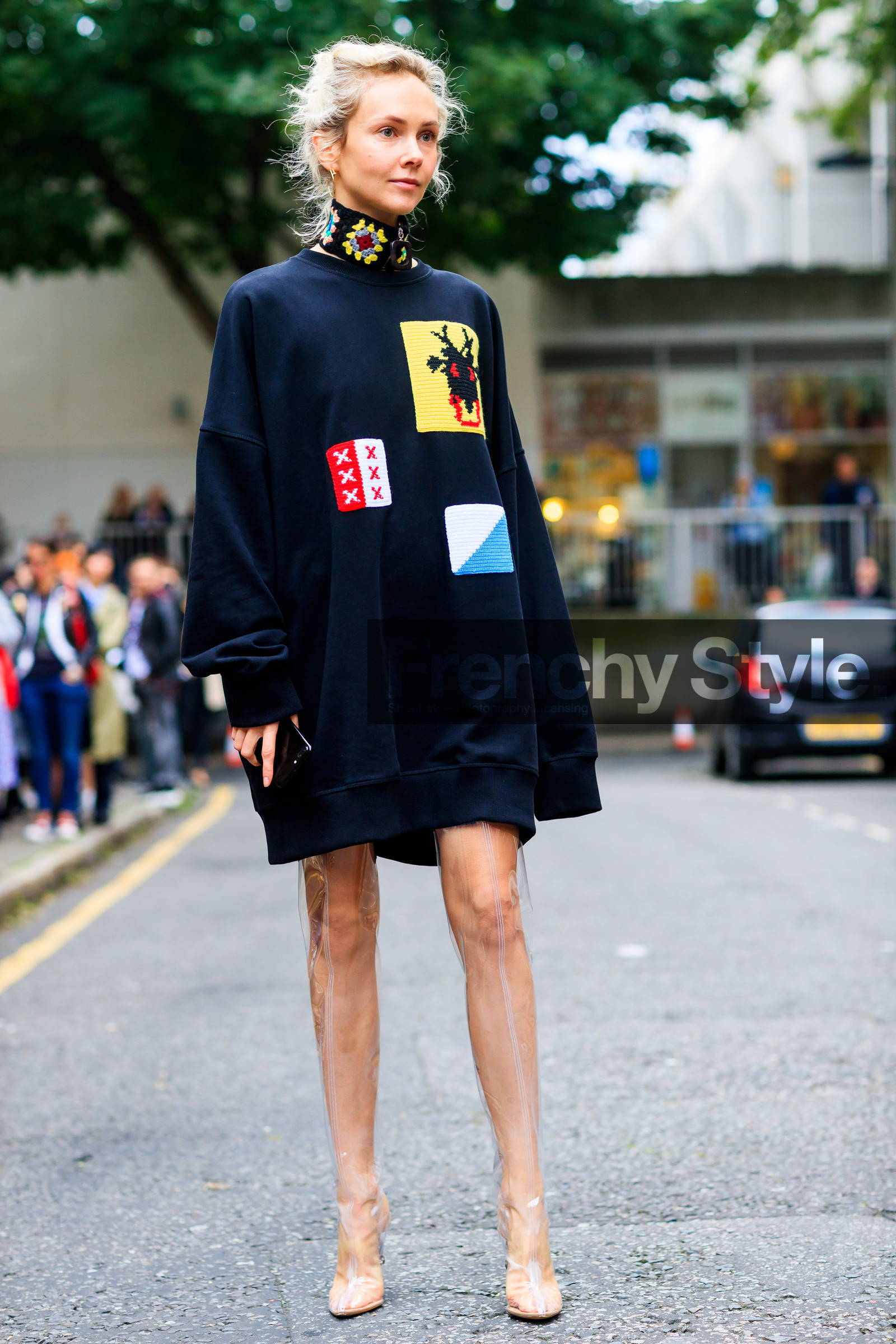 black sweater, embroidered sweater, fashion week, frenchystyle, full length, FW, high boots, high heels, jonathan paciullo, leather shoes, LFW, LONDON, olga karput, printed sweater, SPRING SUMMER 2018, SS 18, street style, sweater dress, transparent shoes, vertical