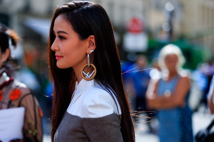 earrings, fendi, PFW, fashion week, frenchystyle, FW, jonathan paciullo, street style, PARIS, horizontal, atmosphere details, detail, AUTUMN WINTER 2018-2019, FALL WINTER 2018-2019, FW 18-19