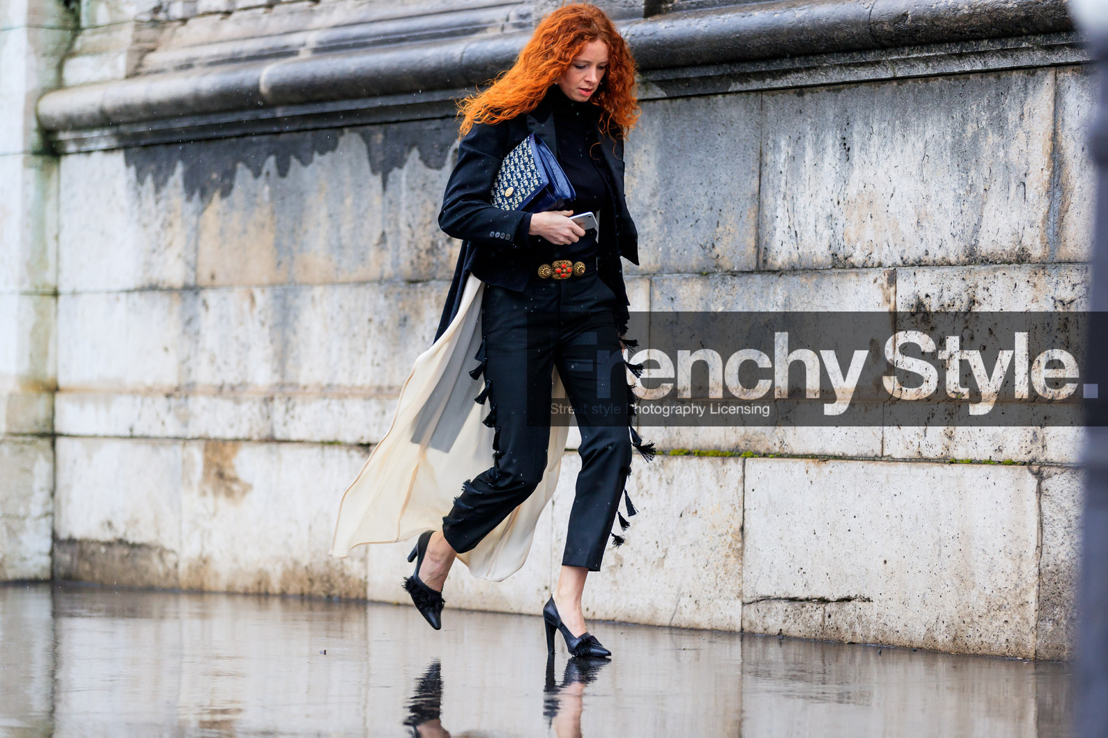 atmosphere details, AUTUMN WINTER 2017-2018, AW 17-18, black jacket, black pants, black shoes, blue bag, christian dior, FALL WINTER 2017-2018, fashion week, frenchystyle, full length, FW, FW 17-18, graphic bag, high heels, horizontal, jonathan paciullo, leather bag, leather shoes, monogram, PARIS, PFW, pompons, printed bag, street style, trousers