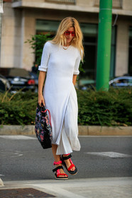 ada kokosar, chanel bag, quilted bag, hand bag, polish bag, black bag, multicolor bag, white skirt, mid long skirt, pleated skirt, flat sandals, sports sandals, pink sandals, ruffle sandals, multi straps sandals, split skirt, white dress, split dress, knitwear, knit dress, mid long dress, mid long sleeves dress, red sunglasses, futurist shape sunglasses, fashion week, frenchystyle, FW, jonathan paciullo, street style, MFW, MILAN, SPRING SUMMER 2020, SS 20