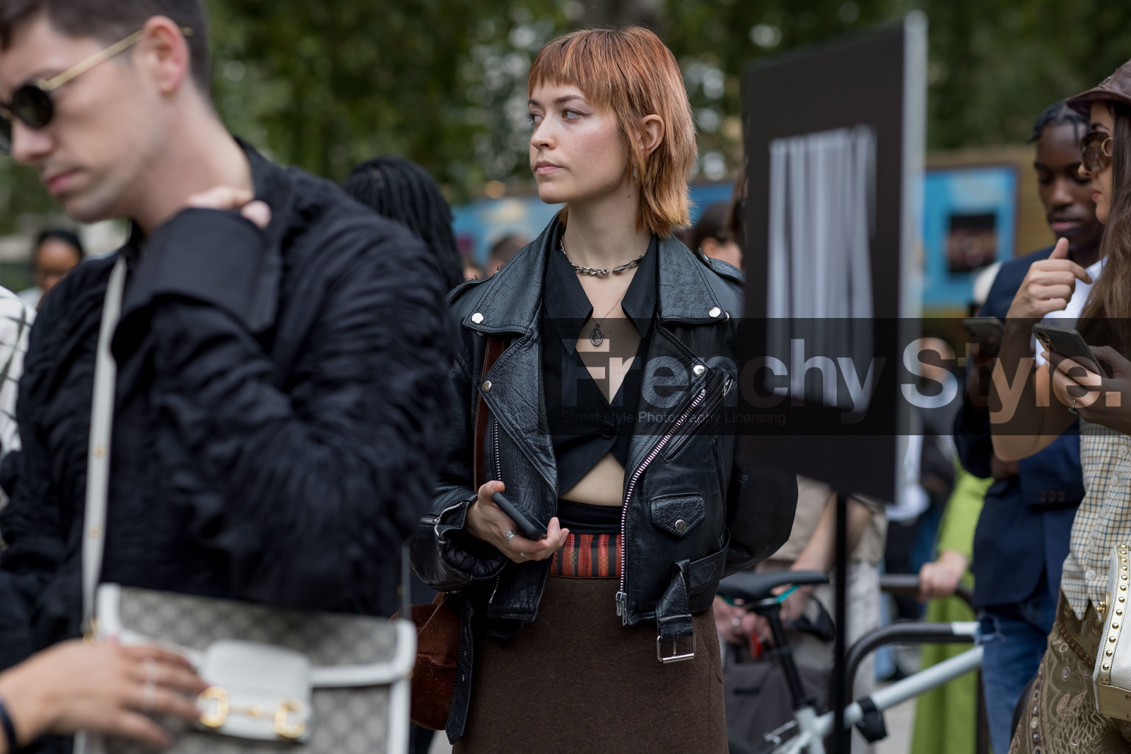 Bags, cropped top, jacket, leather, black, fashion week, frenchystyle, FW, jonathan paciullo, street style, SPRING SUMMER 2022, SS 22, LFW, LONDON, horizontal, atmosphere details, detail