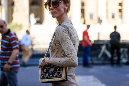 beige bag, beige sweater, bracelet, earrings, fendi, graphic bag, leather bag, monogram, printed bag, sunglasses, PFW, fashion week, frenchystyle, FW, jonathan paciullo, street style, PARIS, horizontal, atmosphere details, detail, AUTUMN WINTER 2018-2019, FALL WINTER 2018-2019, FW 18-19, vika gazinskaya