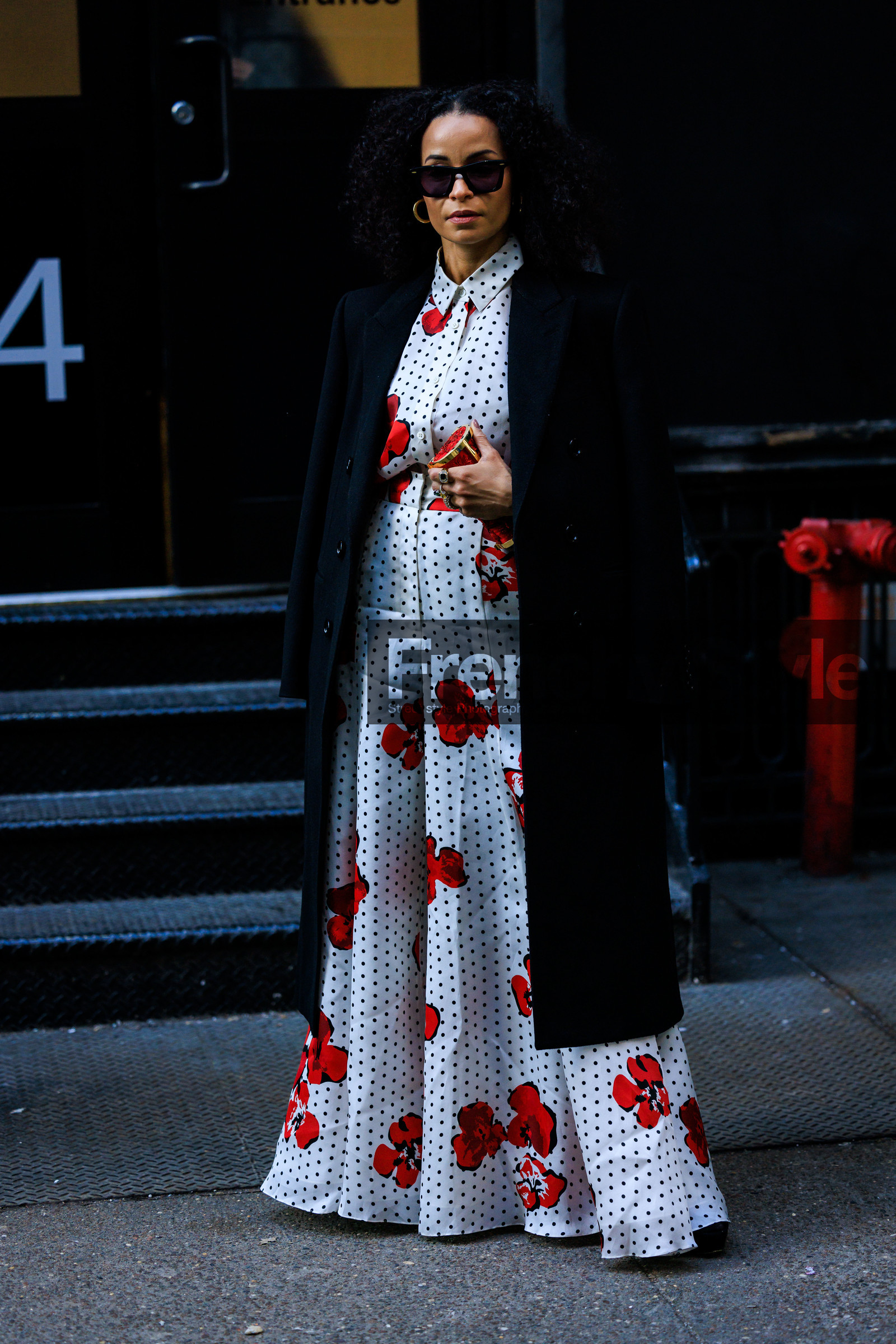 printed long dress, flowered dress, dots print dress, black dots printed dess, red flowers long dress, black coat, dark sunglasses, buttoned dress, gold creole, golden earrings, fashion week, frenchystyle, FW, jonathan paciullo, street style, NYFW, NEW YORK, AUTUMN WINTER 2022-2023, FALL WINTER 2022_2023, FW 22-23, vertical, full length
