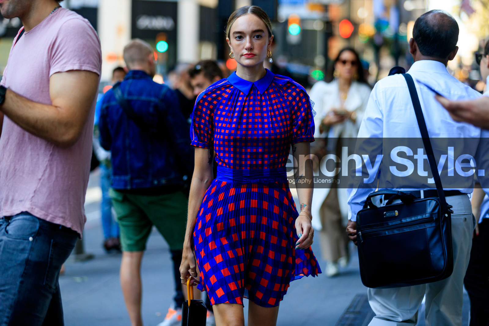 black bag, blue, blue dress, checked, graphic dress, hannah baxter, leather bag, leather shoes, plaid, printed dress, red, fashion week, frenchystyle, FW, jonathan paciullo, street style, NEW YORK, NYFW, SPRING SUMMER 2020, SS 20, horizontal, atmosphere details, detail