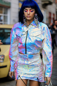 blue hair, dyed hair, earrings, eyeliner, eyeshadow, glitter, shiny jacket, shiny skirt, silver jacket, silver skirt, sita abellan, fashion week, frenchystyle, FW, jonathan paciullo, street style, MFW, MILAN, AUTUMN WINTER 2019-2020, AW 19-20, FALL WINTER 2019-2020, FW 19-20, vertical, atmosphere details, detail