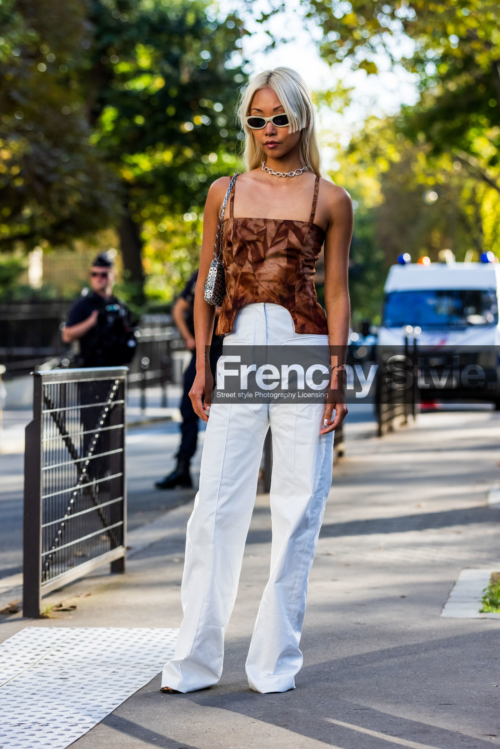bag, brown top, chain necklace, choker, flare pants, leather pants, paco rabanne bag, pants, printed top, silver bag, silver choker, sunglasses, top, Vanessa Hong, white pants, white sunglasses, street style, jonathan paciullo, FW, frenchystyle, fashion week, PFW, PARIS, SPRING SUMMER 2022, SS 22, vertical, full length