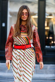 red blouse, red dress, red belt, red sunglasses, red leather belt, belted dress, sleeveless dress, striped dress, lavalliere collar, lurex blouse, cachemere printed blouse, white dress, green dress, orange dress, floral printed blouse, PARIS, PFW, SPRING SUMMER 2020, SS 20, fashion week, frenchystyle, FW, jonathan paciullo, street style, vertical, atmosphere details, detail