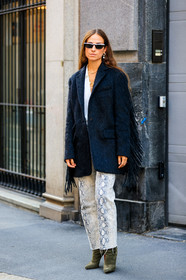 animal print, beige pants, black jacket, earrings, erika boldrin, fringes, graphic pants, green boots, high heels, leather shoes, printed pants, snake print, sunglasses, trousers, street style, jonathan paciullo, FW, frenchystyle, fashion week, MFW, MILAN, SPRING SUMMER 2019, SS 19, vertical, full length