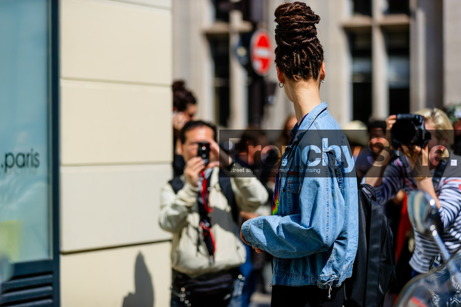 atmosphere details, AUTUMN WINTER 2016-2017, AW 16-17, backpack, black bag, blue denim, braids, bun, denim jacket, detail, FALL WINTER 2016-2017, fashion week, frenchystyle, FW, FW 16-17, HAUTE COUTURE, horizontal, jonathan paciullo, manon leloup, MENSWEAR, model, PARIS, PFW, street style