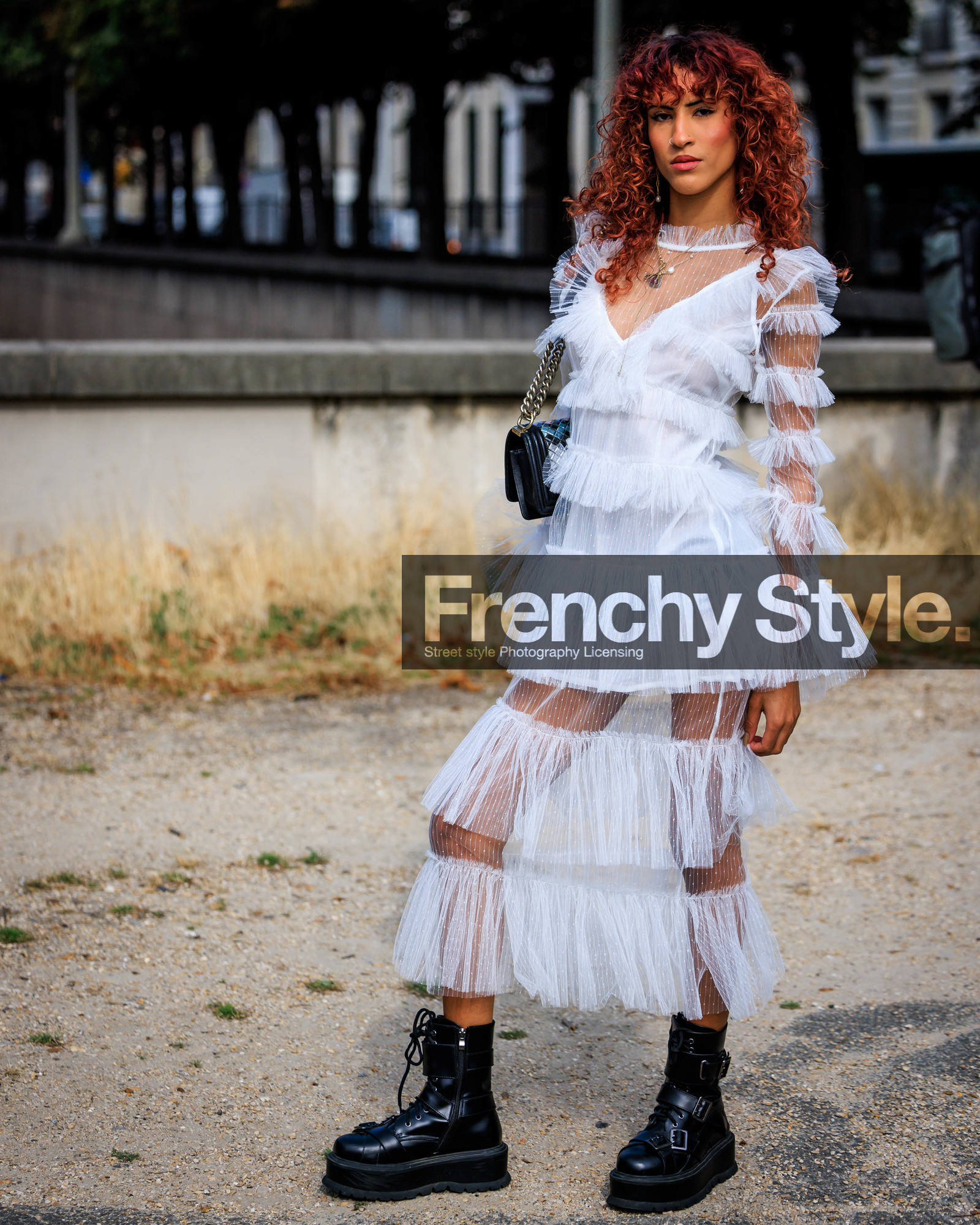 fashion week, frenchystyle, FW, jonathan paciullo, street style, PFW, PARIS, FW 23-24, FALL WINTER 2023-2024, AUTUMN WINTER 2023-2024, HAUTE COUTURE, vertical, atmosphere details, detail