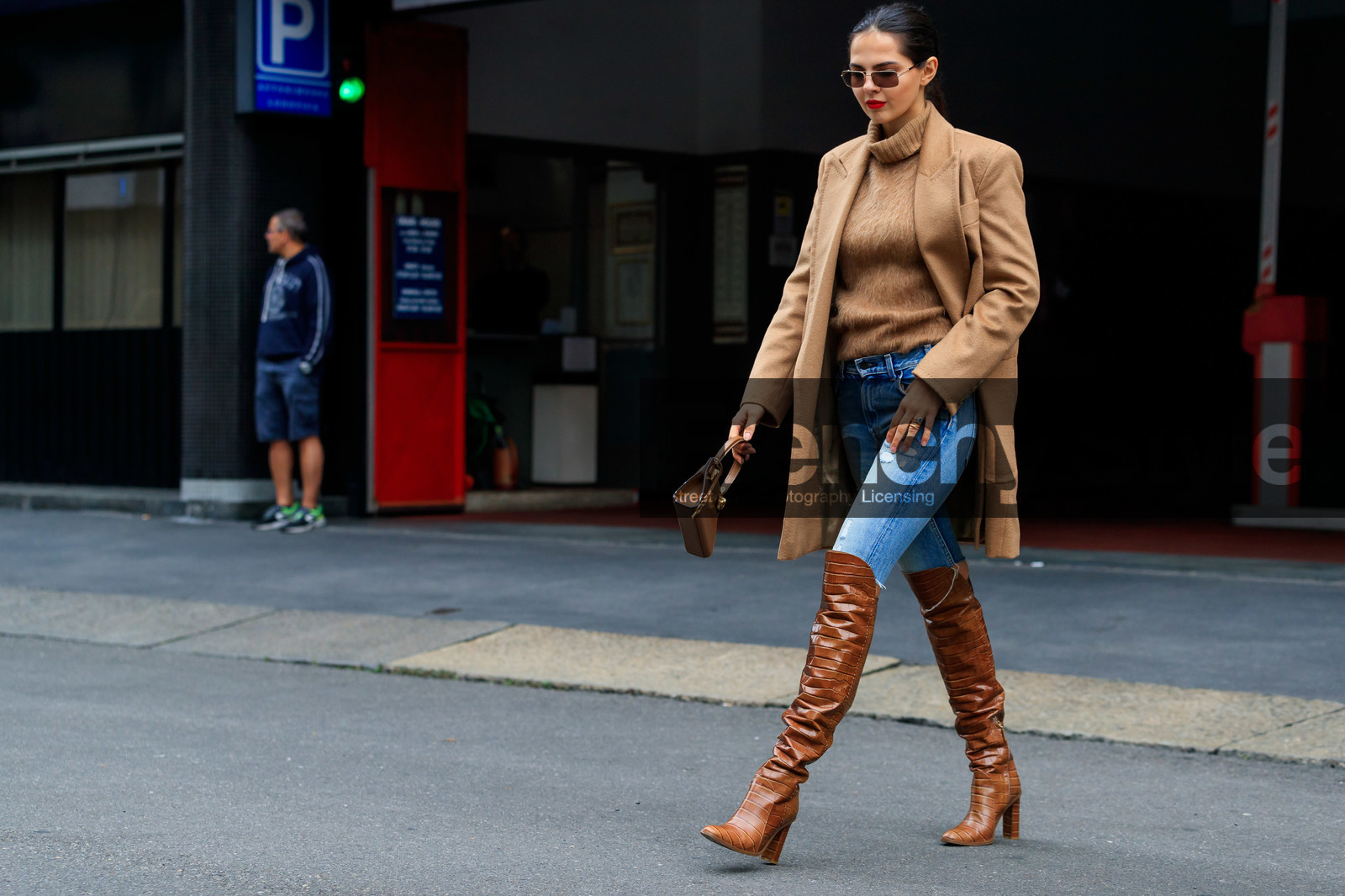 doina ciobanu, max mara boots, max mara coat, max mara pullover, beige coat, long coat, beige pullover, turtleneck pullover, brown leather boots, animal skin boots, high boots, high heels boots, blue jeans, denim, beige leather bag, hand bag, mini bag, aviator sunglasses, metalic frame sunglasses, square shape glasses, fashion week, frenchystyle, FW, jonathan paciullo, street style, MFW, MILAN, SPRING SUMMER 2020, SS 20