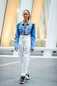 adesuwa, black shoes, blue denim, denim jacket, embroideries, high waist, leather shoes, model, necklace, tattoos, trousers, white pants, street style, jonathan paciullo, FW, frenchystyle, fashion week, NYFW, NEW YORK, SPRING SUMMER 2019, SS 19, vertical, full length