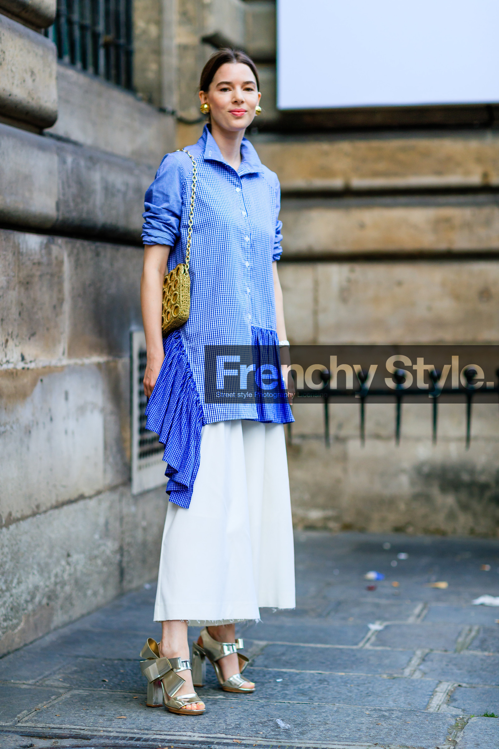 blue shirt, embroidered bag, fashion week, frenchystyle, full length, FW, gingham, gold bag, golden sandals, golden shoes, high heels, jonathan paciullo, leather bag, leather shoes, long skirt, PARIS, patchwork, PFW, ruffle, ruffled shirt, shiny bag, shiny shoes, SPRING SUMMER 2017, SS 17, street style, vertical, white skirt