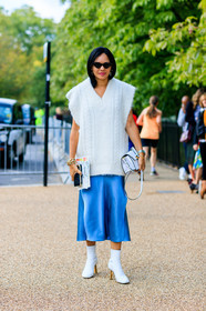 blue skirt, high heels, leather bag, leather shoes, sleeveless, sunglasses, white bag, white boots, white sweater, fashion week, frenchystyle, FW, jonathan paciullo, street style, LFW, LONDON, SPRING SUMMER 2019, SS 19, vertical, full length