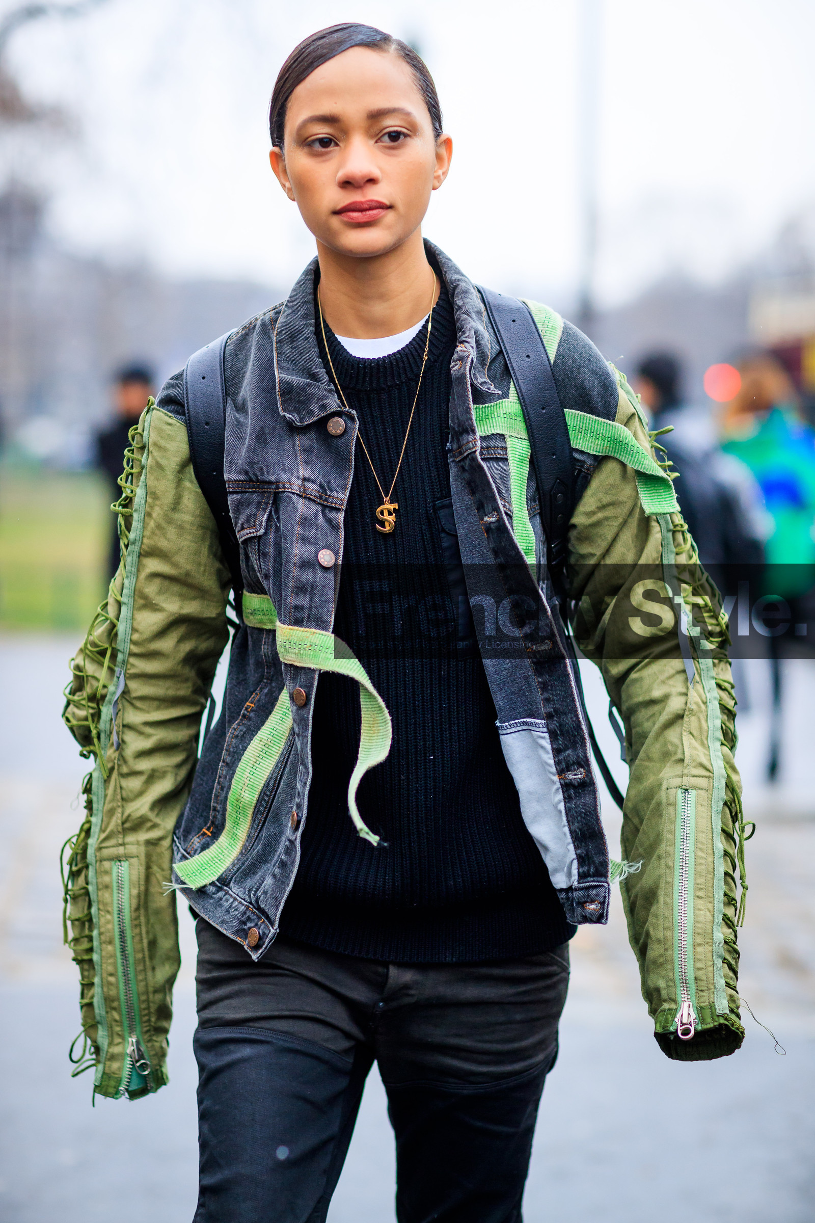 black denim, black jacket, black pants, black sweater, denim jacket, denim pants, green jacket, jeans, trousers, fashion week, frenchystyle, FW, jonathan paciullo, street style, PFW, PARIS, SPRING SUMMER 2017, SS 17, HAUTE COUTURE, vertical, detail, model
